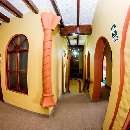Carlos V Hotel Cusco Luaran gambar
