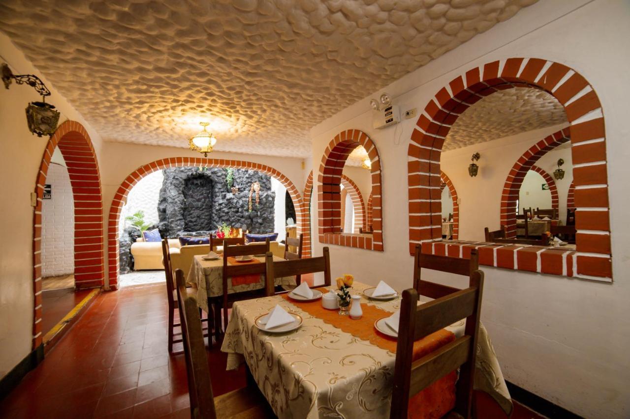 Carlos V Hotel Cusco Luaran gambar