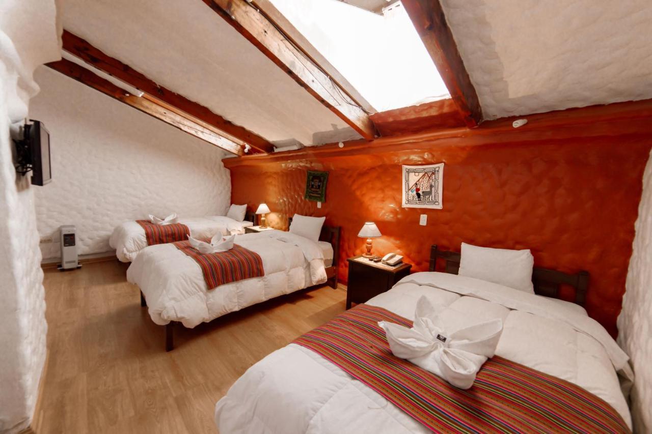 Carlos V Hotel Cusco Luaran gambar